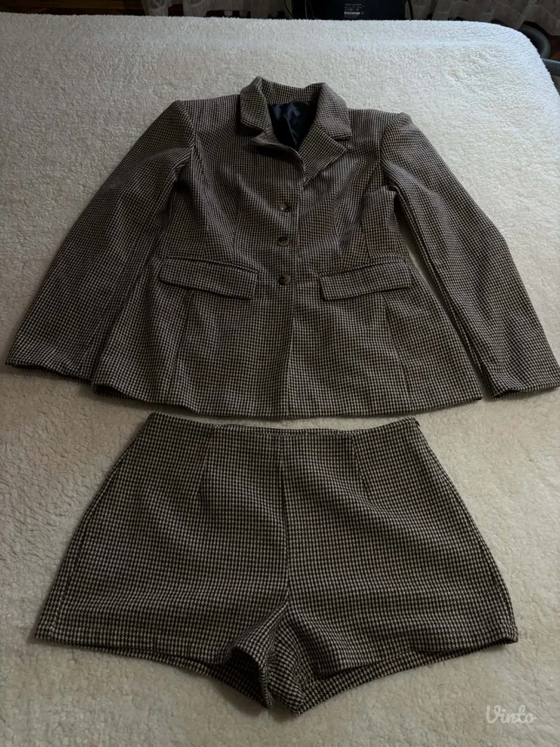 Potpuno nov komlet sako i sorts