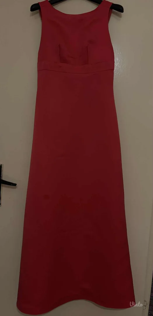 Samo jednom davno obucena haljina