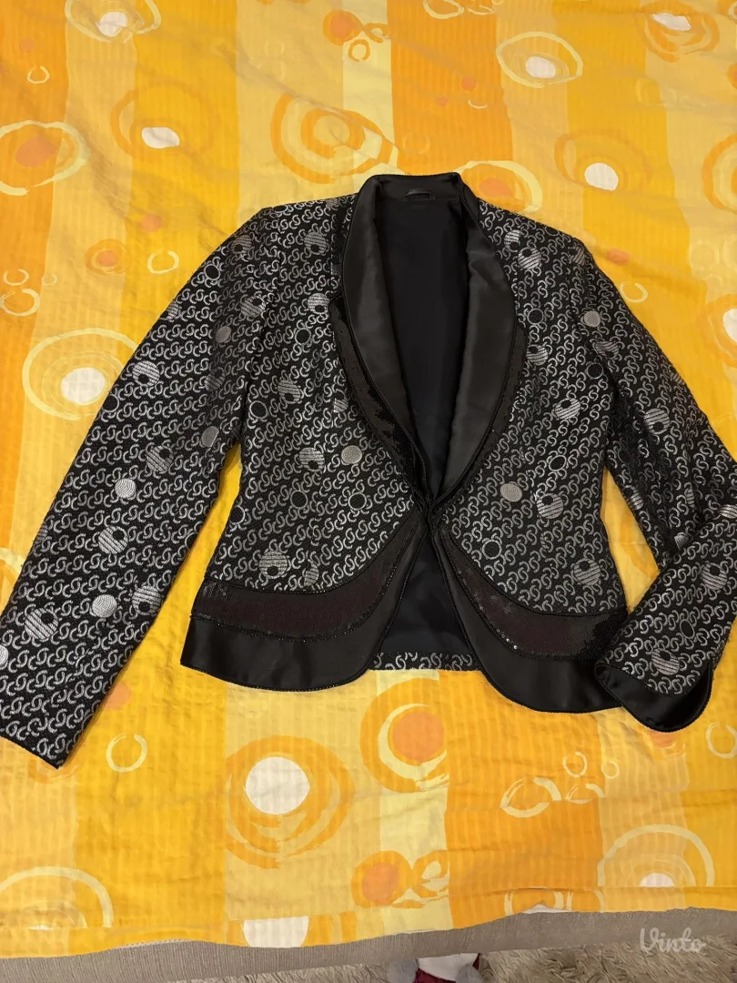 Potpuno Nov sako, samo skinuta etiketa