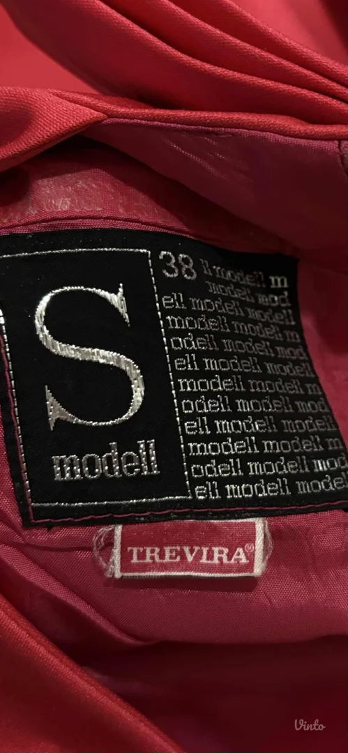 Samo jednom davno obucena haljina