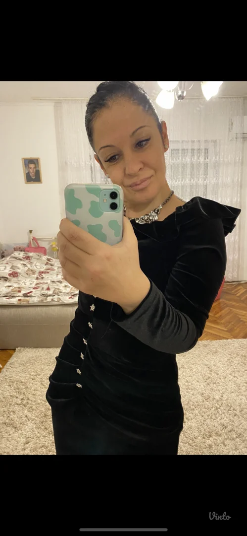 Potpuno nova haljina sa etiketom