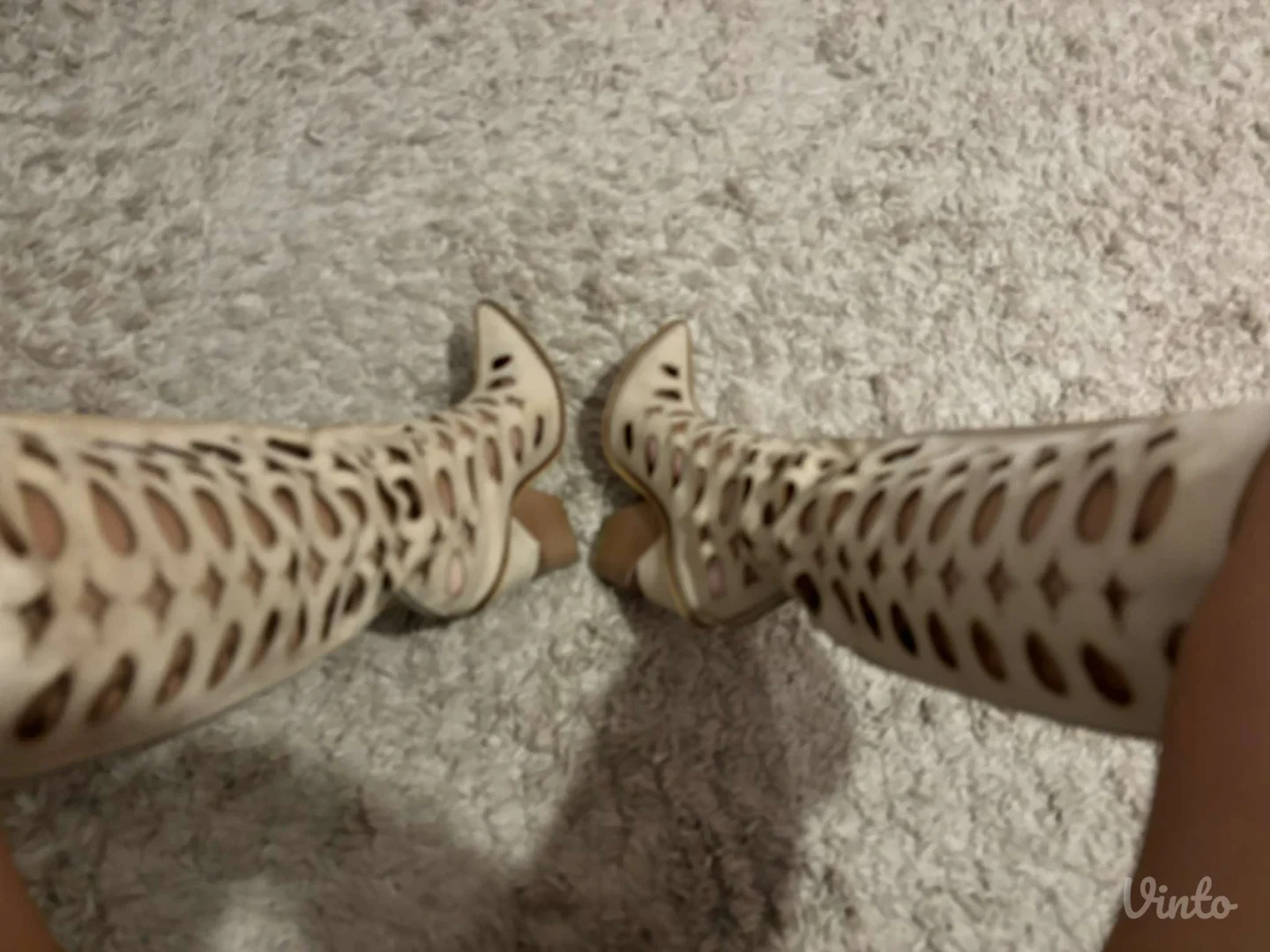 Supljikave efektne letnje cizme, jednom obuvene