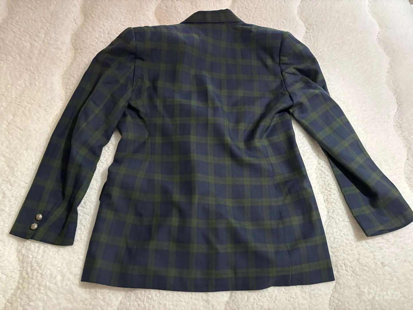 Dobro ocuvan komplet suknja i sako