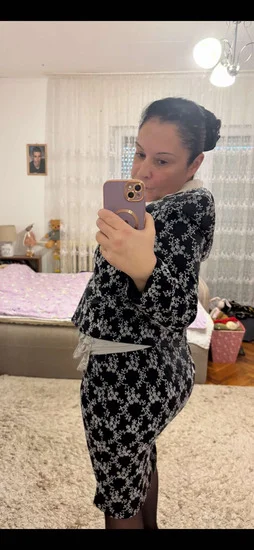 Nov komplet suknja i sako sa etiketom