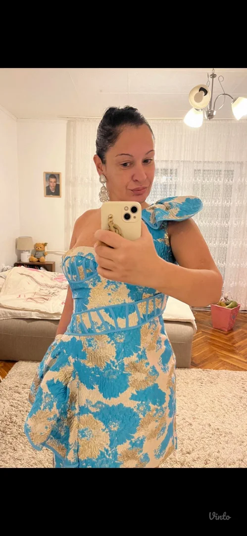 Potpuno nova haljina