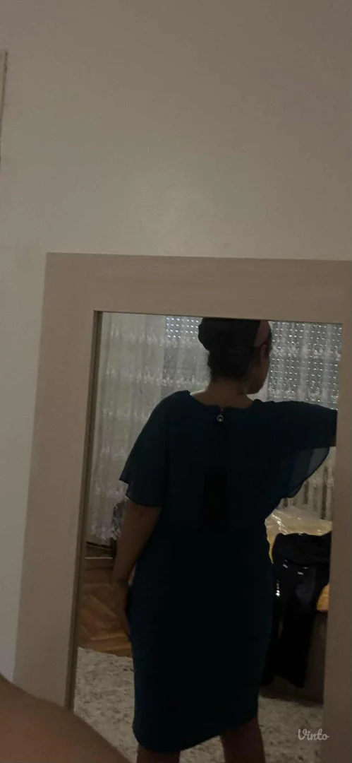 Potpuno ocuvana haljina