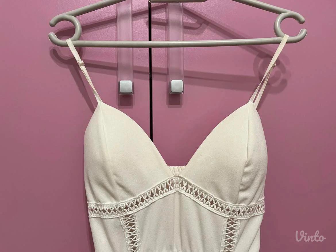 Potpuno nova haljina sa etiketom