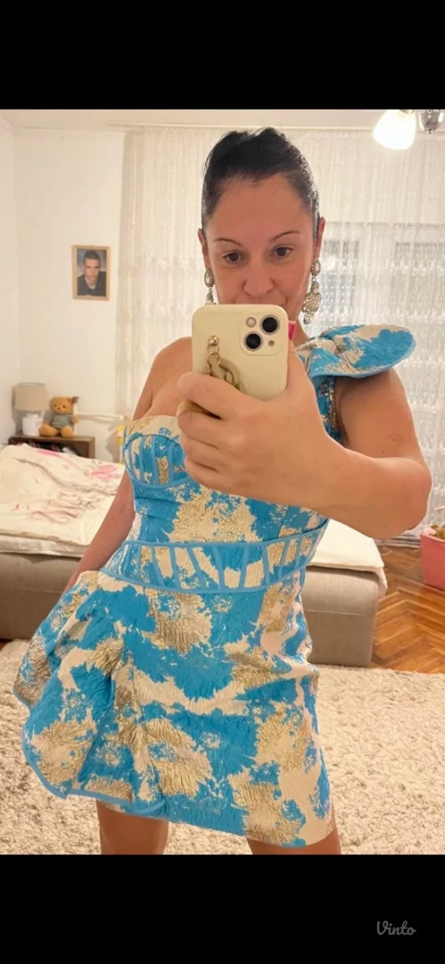 Potpuno nova haljina