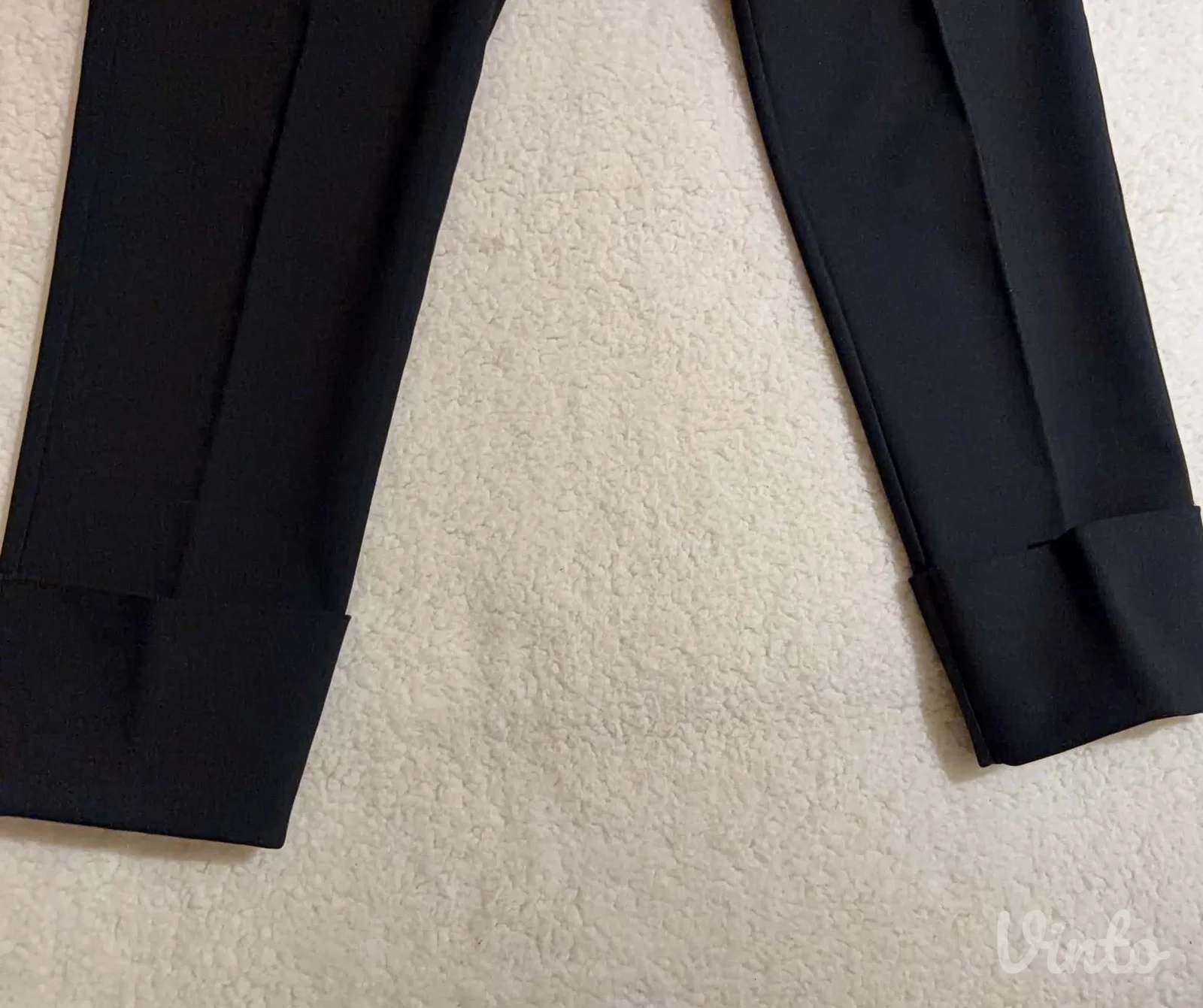 Potpuno ocuvane, elegantne pantalone na peglu