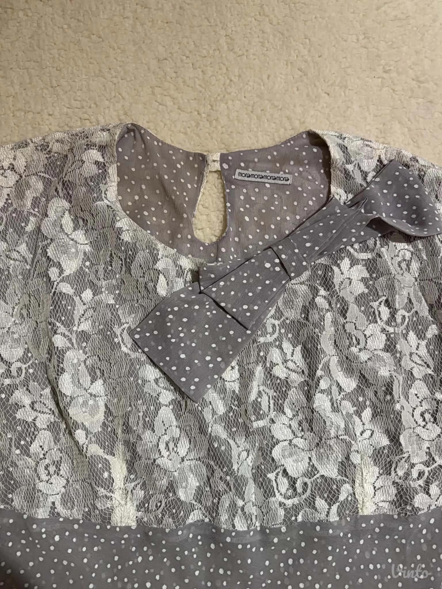 Potpuno ocuvana Mona bluza - kosulja