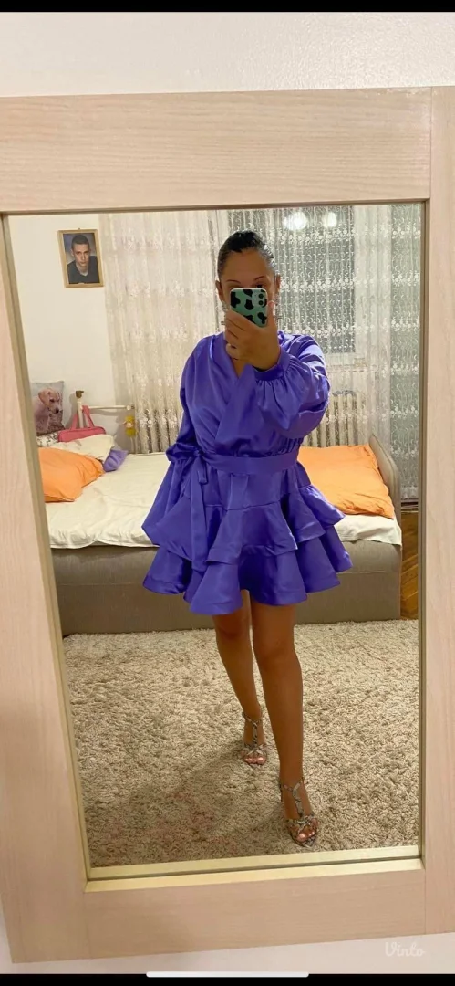 Potpuno nova preskupa sexy haljina