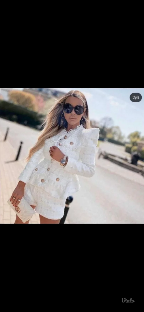 Potpuno nov komplet bermude i sako