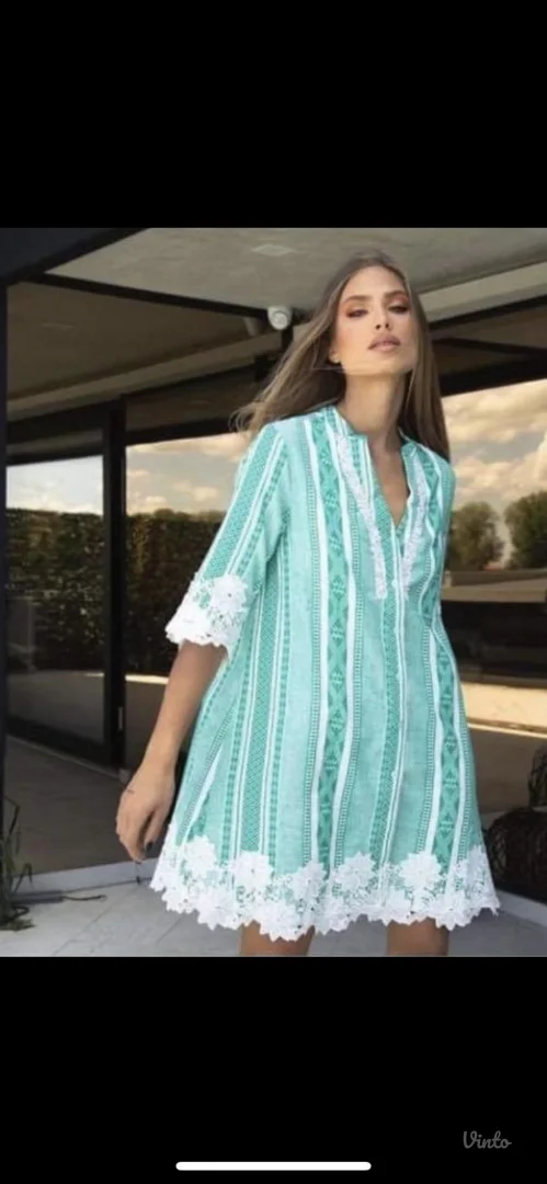 Potpuno nova haljina tunika