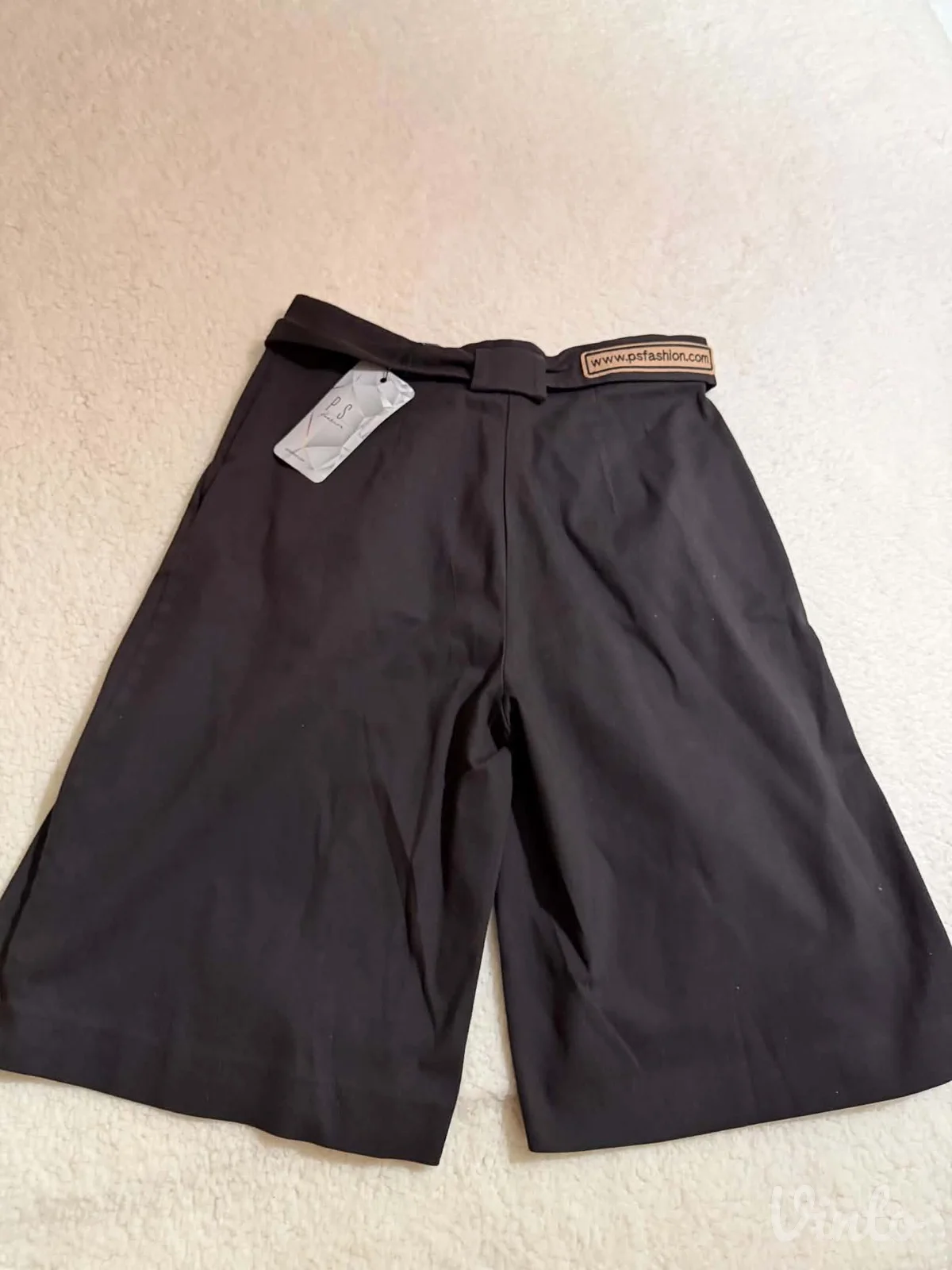 Potpuno nove P. S. Fashion bermude sa etiketom