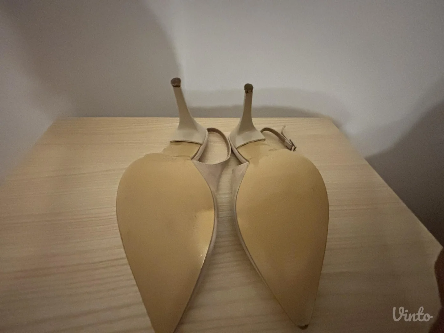 Potpuno nove sandale Perla