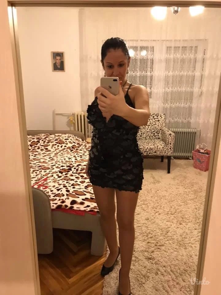 Potpuno nova haljina sa etiketom