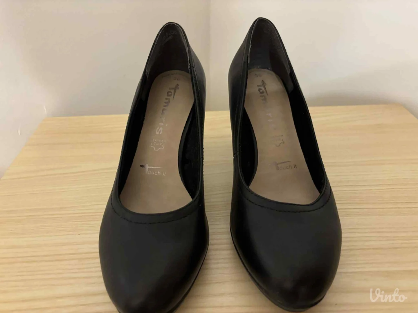 Potpuno ocuvane kao nove kozne cipele