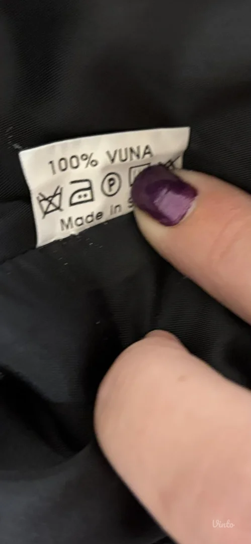 Potpuno ocuvan sako kao nov