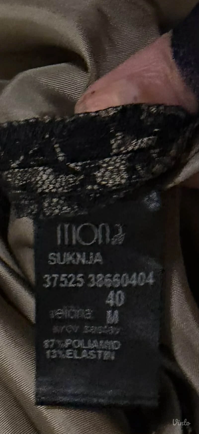 Jednom davno obucena Mona suknja