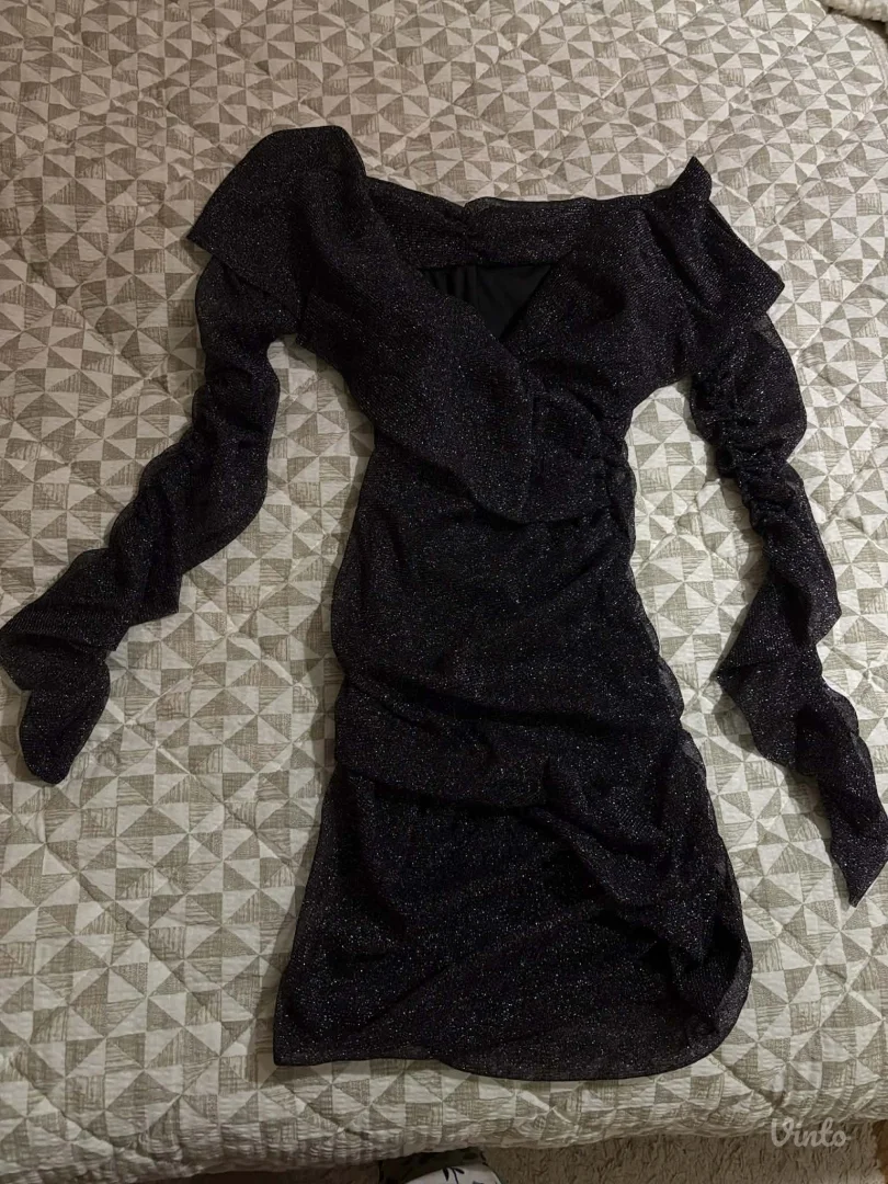 Potpuno nova haljina sa etiketom