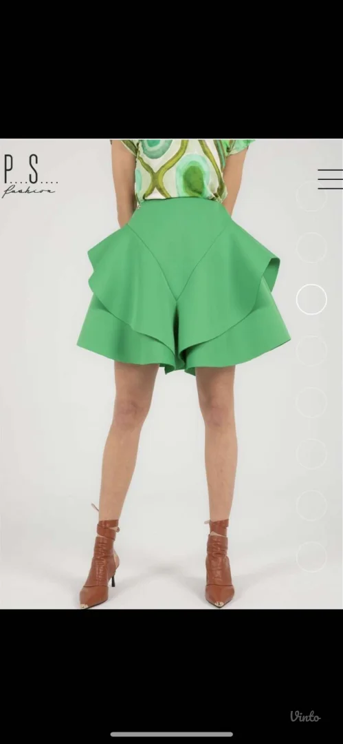 Potpuno nov P. S. Fashion komplet suknja i jakna