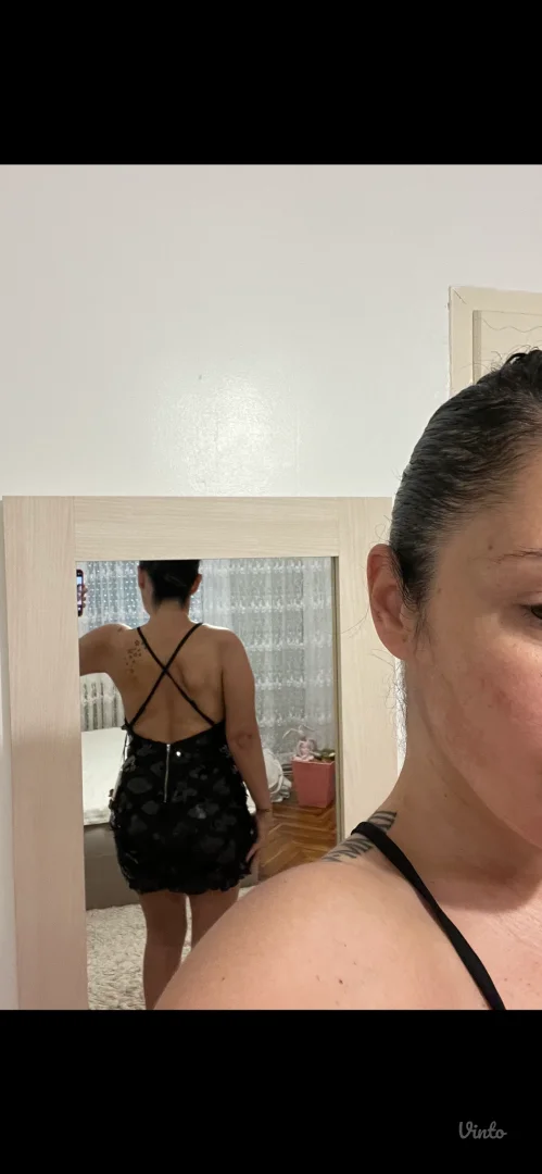 Potpuno nova haljina sa etiketom