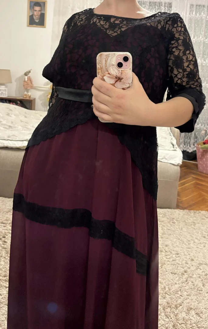 Potpuno nova vecernja haljina sa etiketom