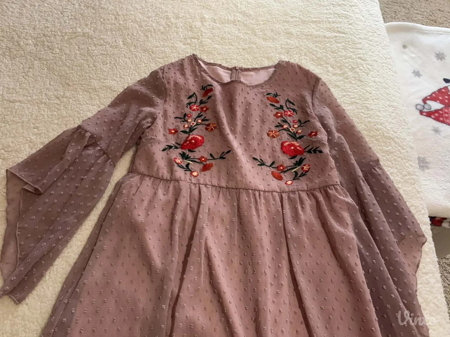 Potpuno nova Univerzalna haljina