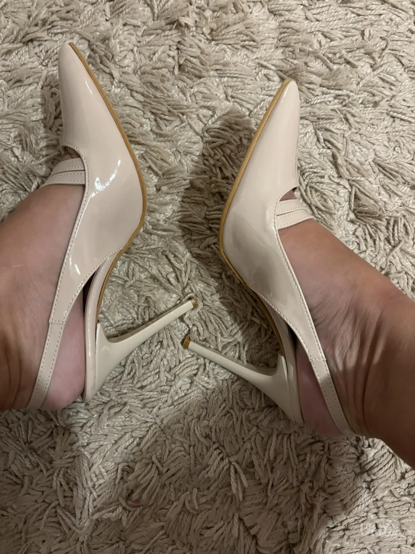 Potpuno nove sandale Perla