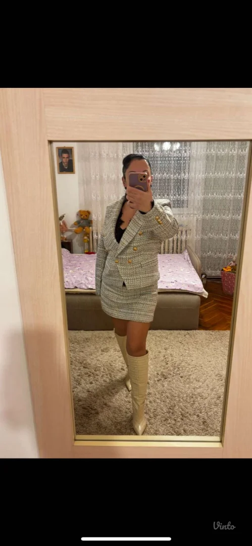 Potpuno nov komplet sa etiketom