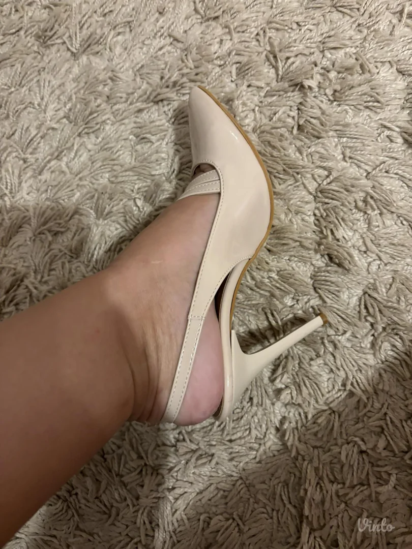 Potpuno nove sandale Perla