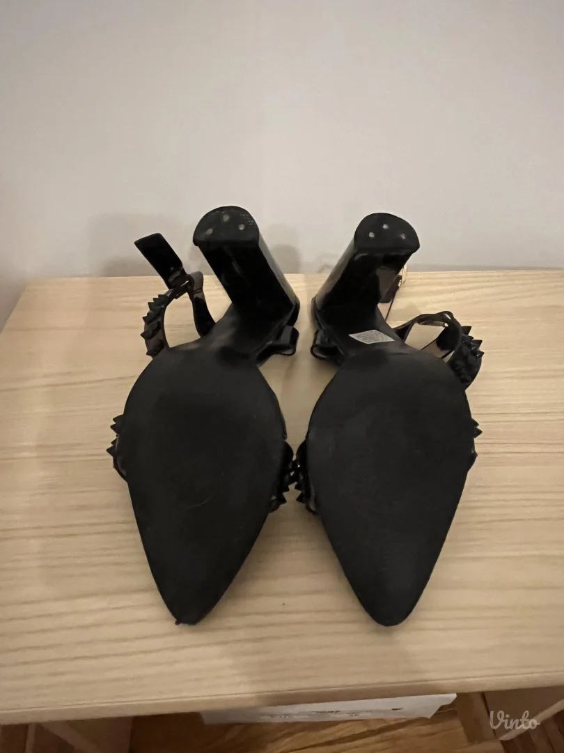 Potpuno ocuvane sandale, bez ostecenja