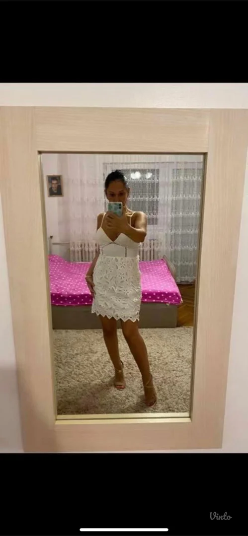 Potpuno nova haljina sa etiketom