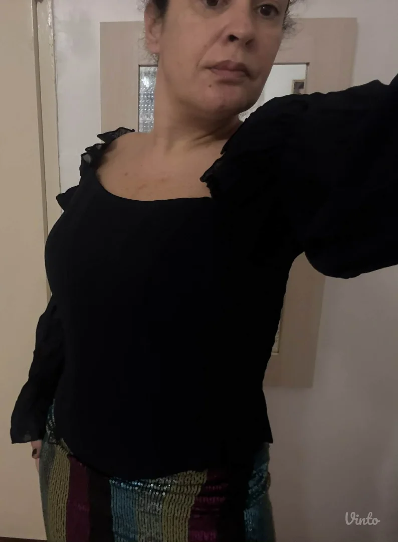 Luna korset i P.S suknja moze i posebno