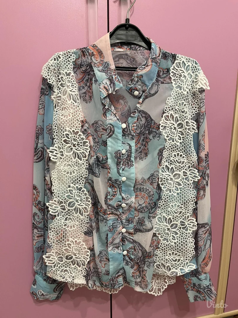 Potpuno nov komplet sa etiketom