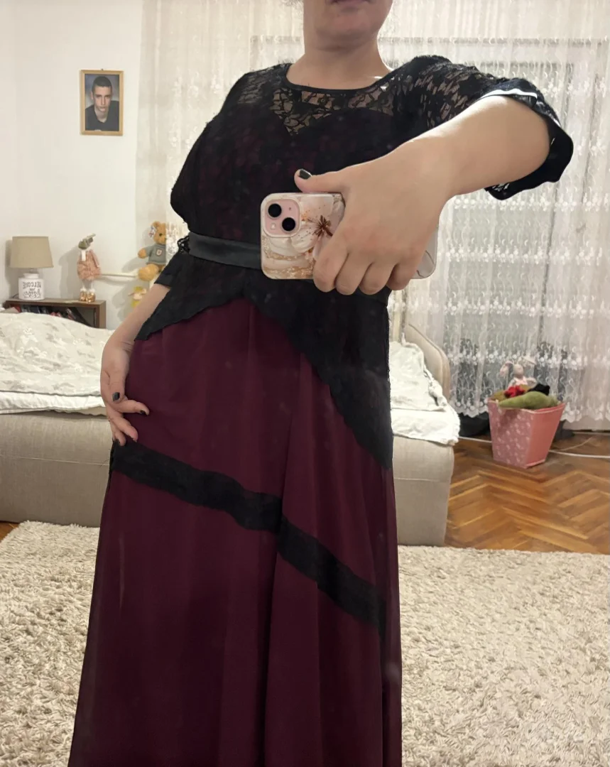 Potpuno nova vecernja haljina sa etiketom