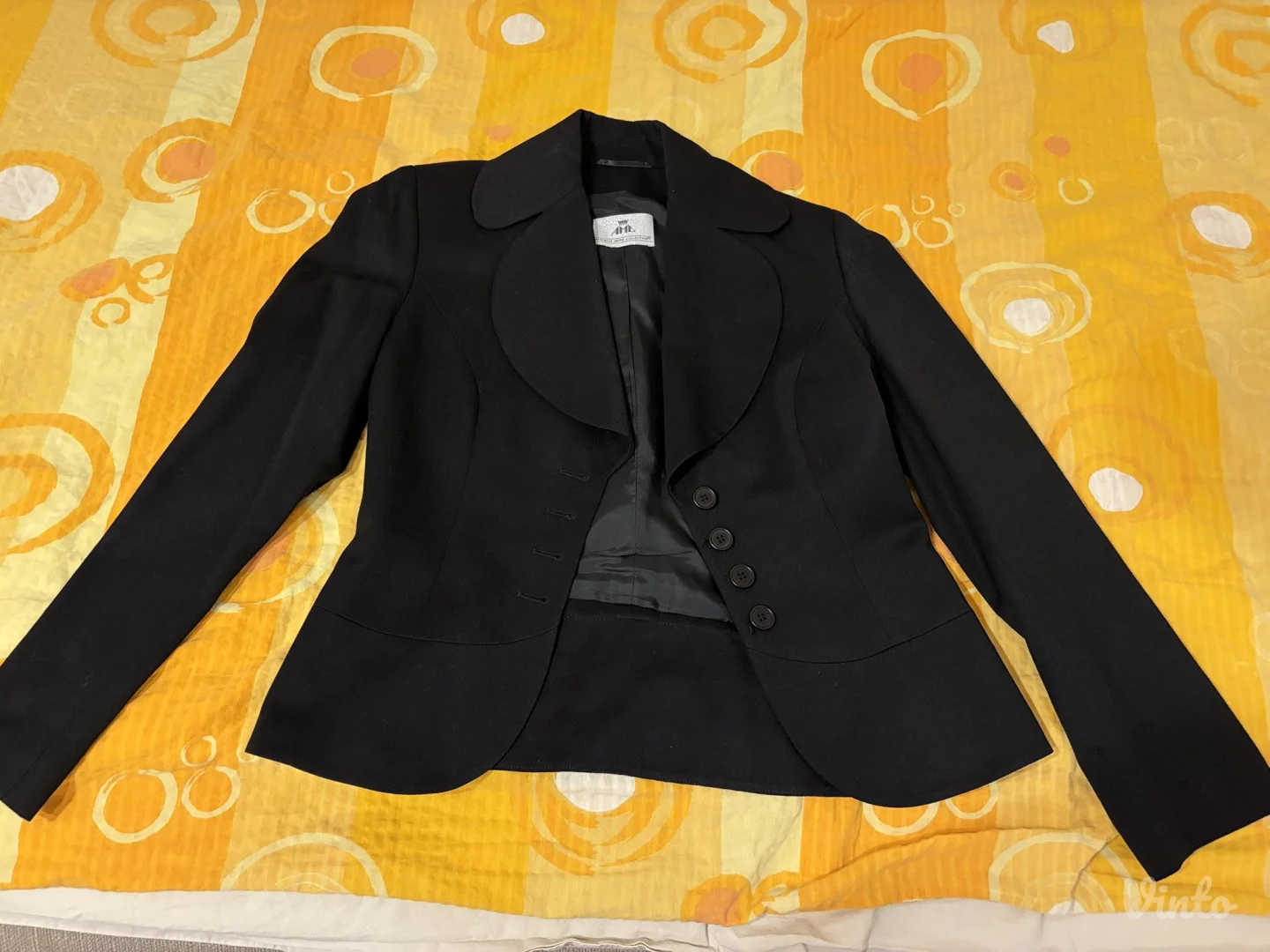 Potpuno ocuvan sako kao nov