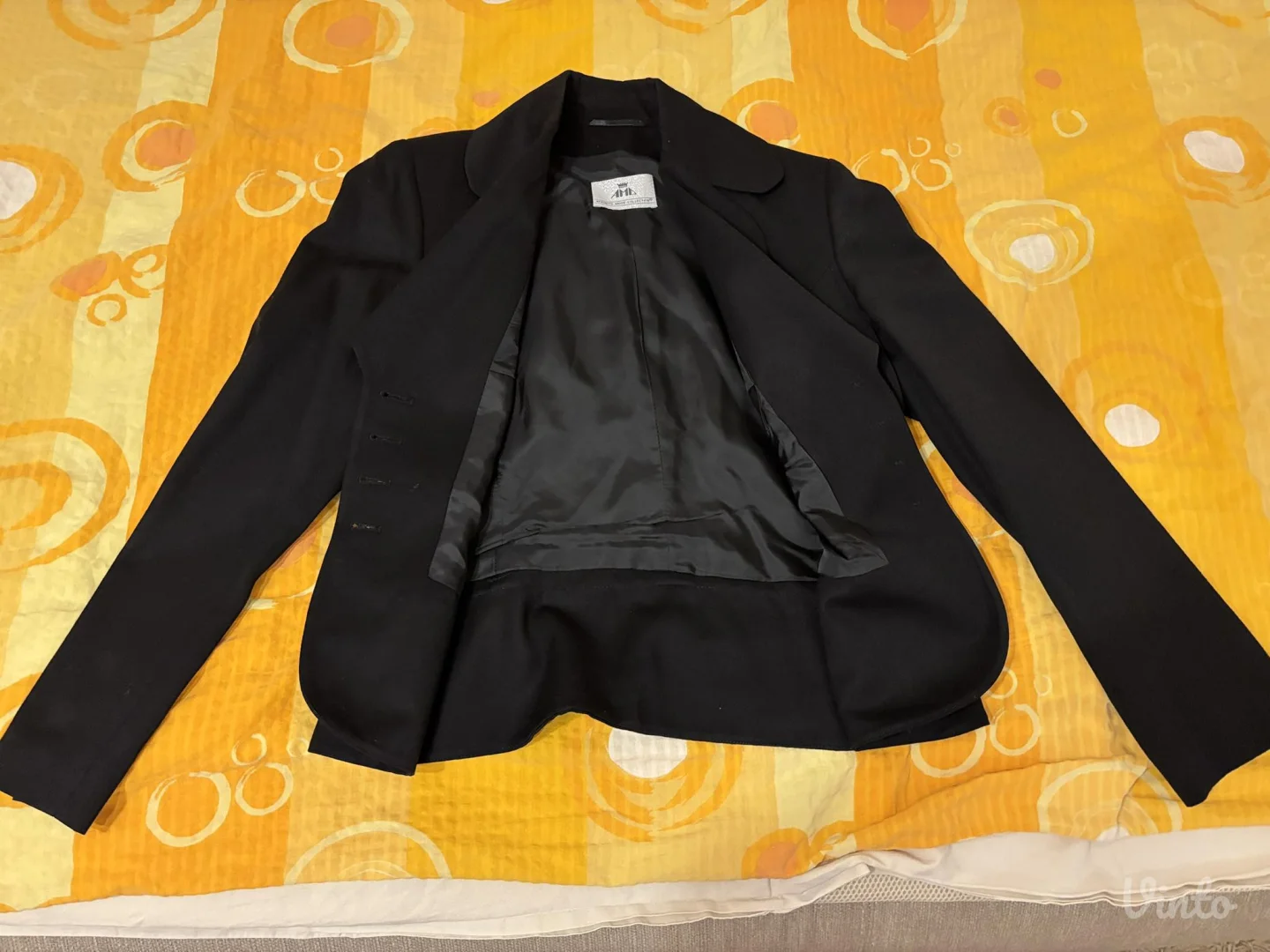 Potpuno ocuvan sako kao nov