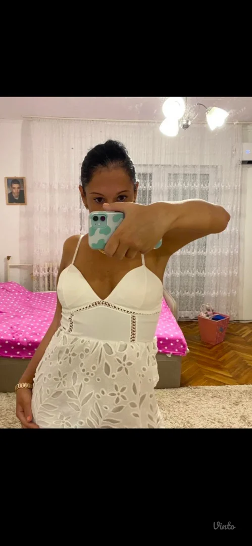 Potpuno nova haljina sa etiketom