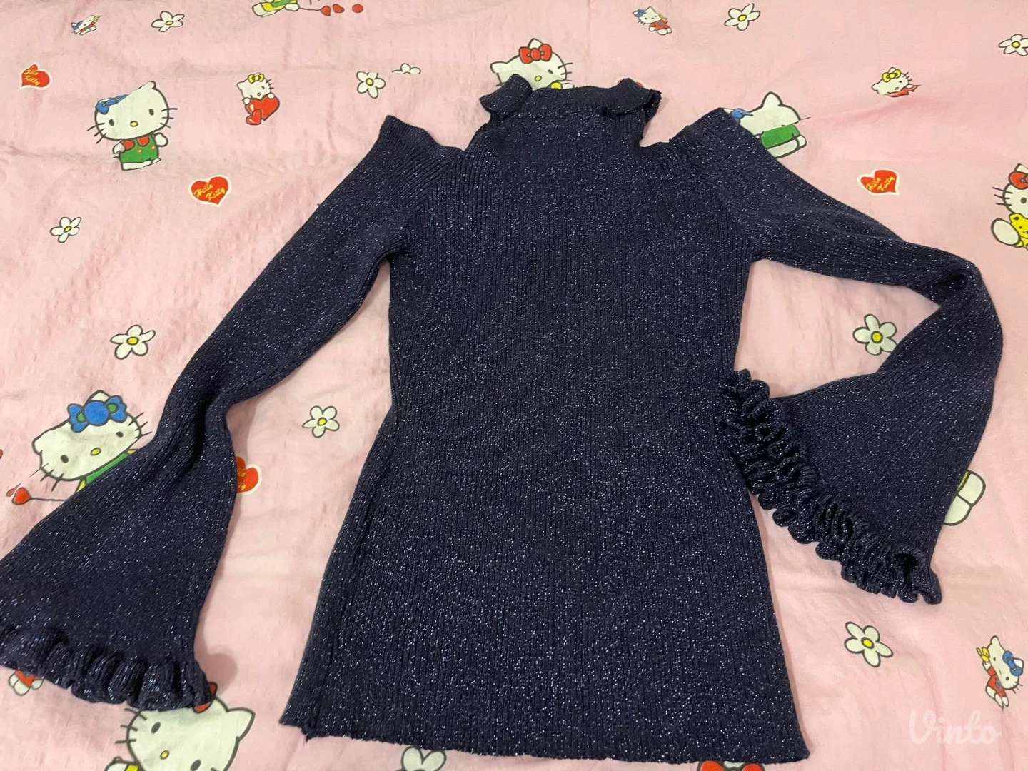 Potpuno nov komplet sa etiketom