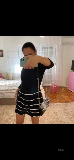 Haljina potpuno ocuvana