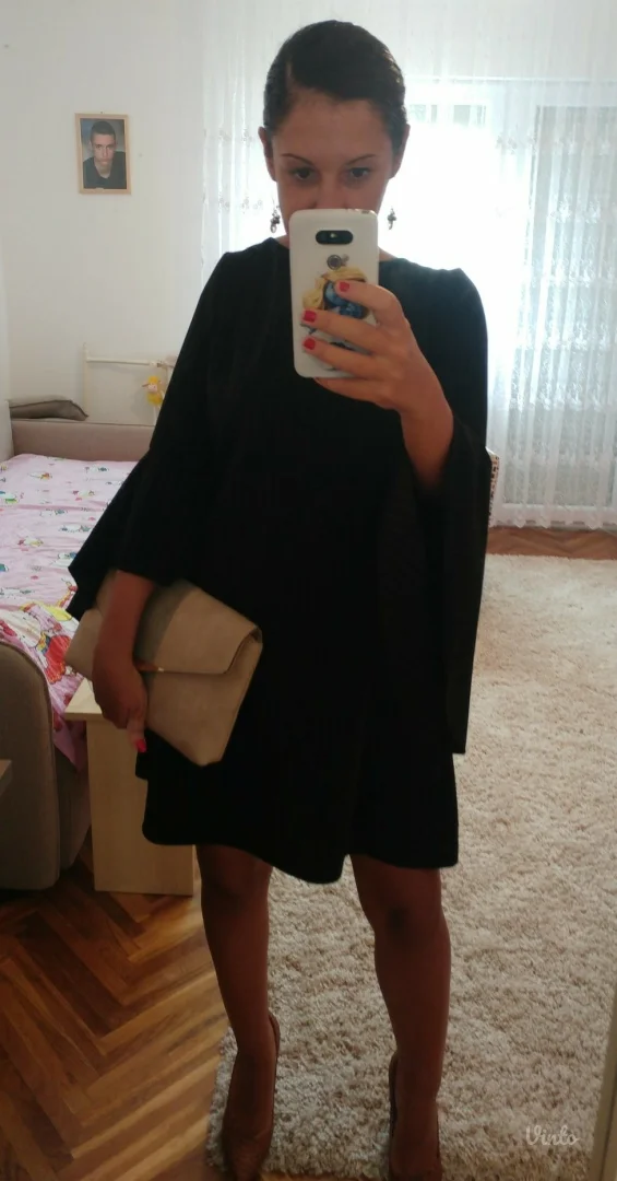 Potpuno nova haljina tunika