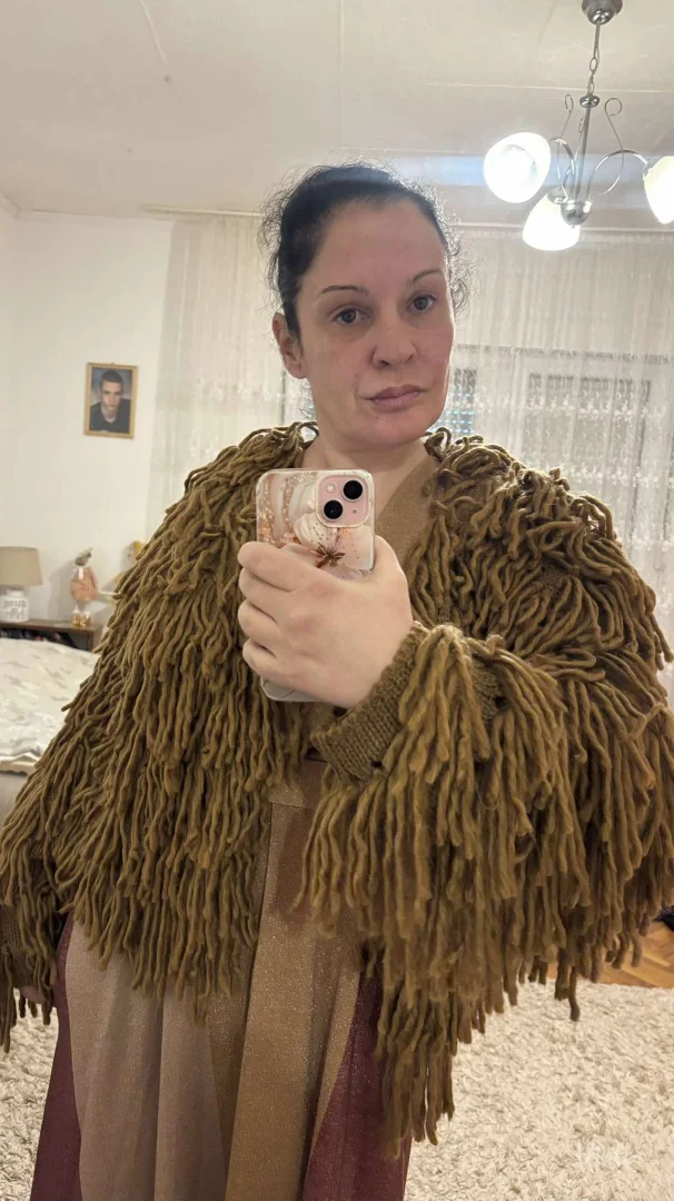 Potpuno ocuvan dzemper - jakna