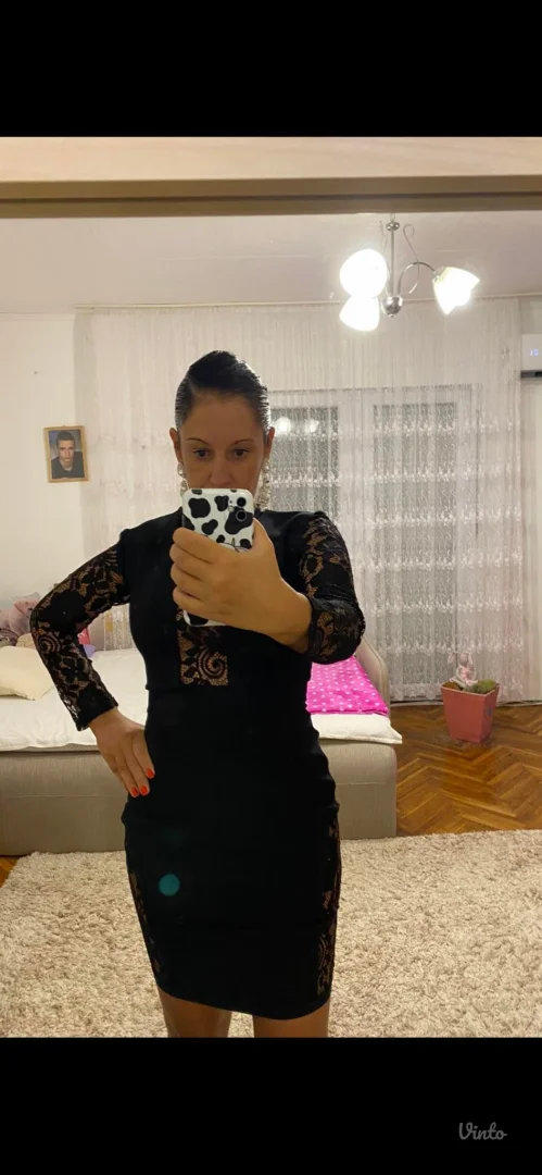 Fantasticna potpuno nova haljina sa etiketom