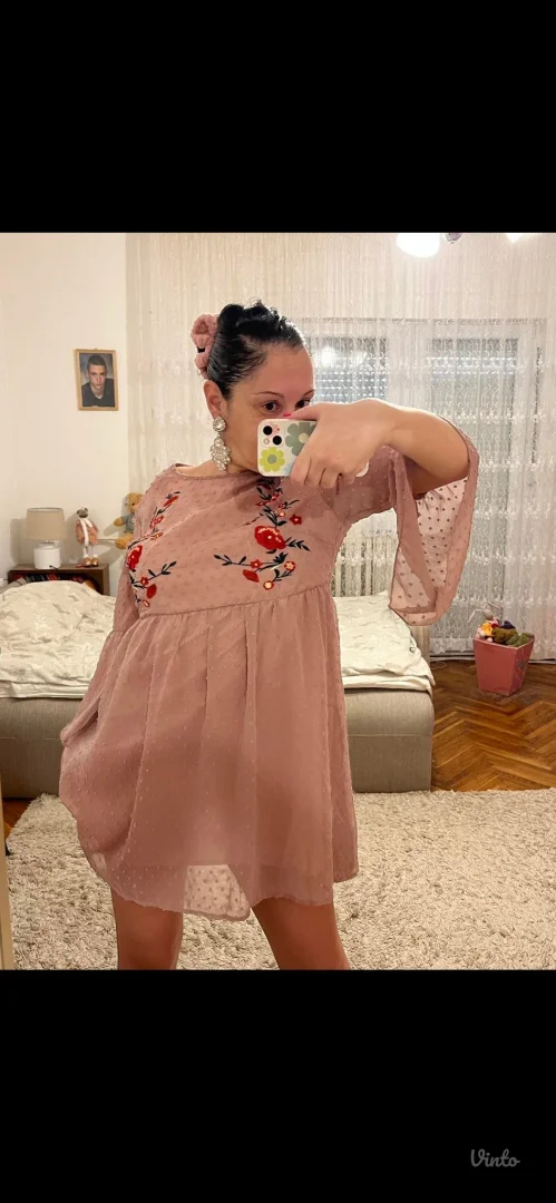 Potpuno nova Univerzalna haljina