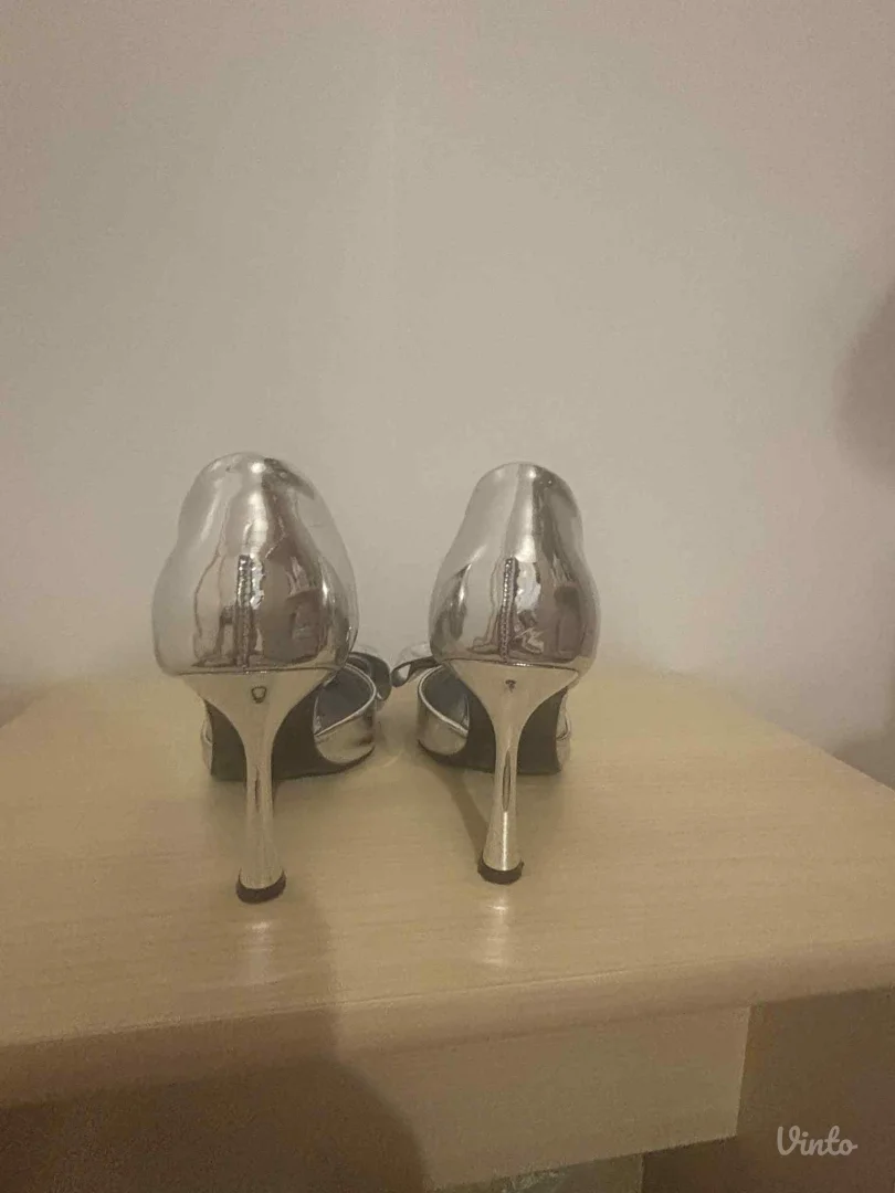 Samo jednom obuvene cipele sandale