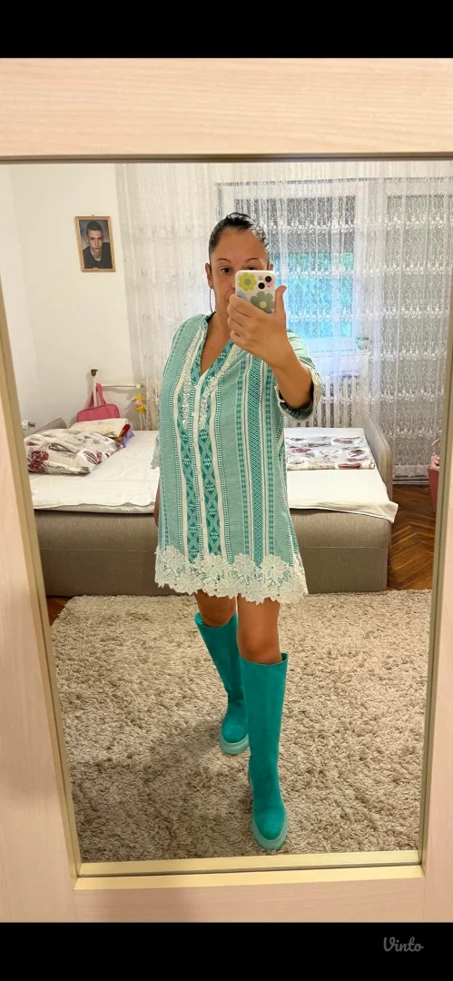 Potpuno nova haljina tunika