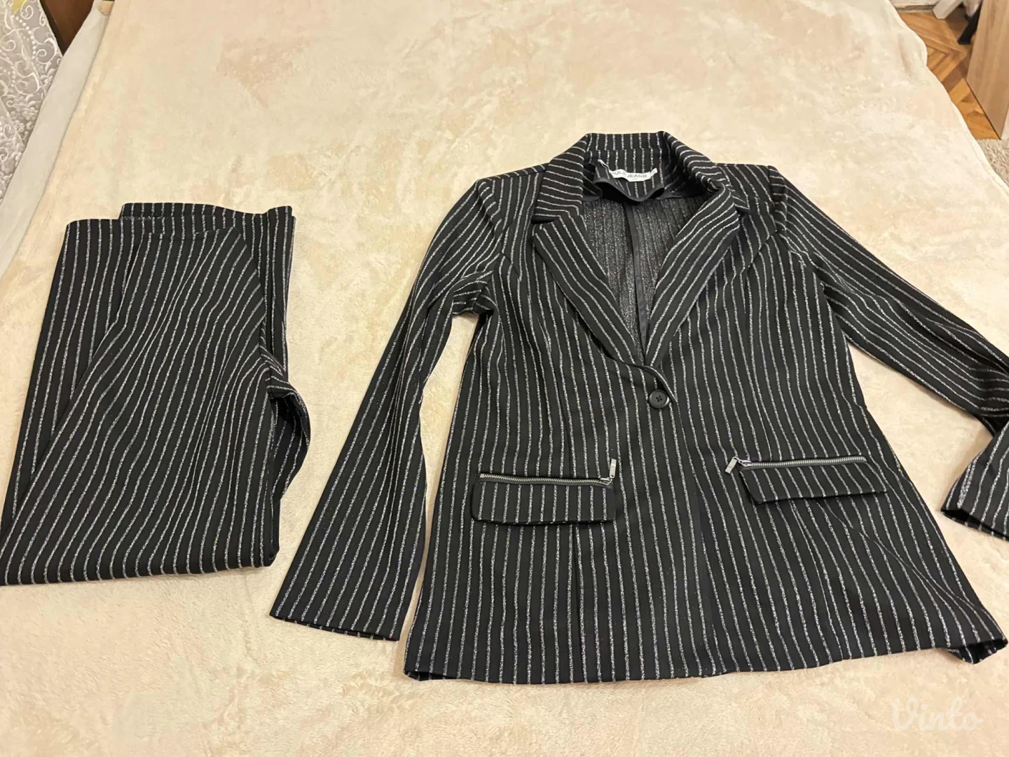 Potpuno nov komplet haljina i sako