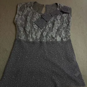 Potpuno ocuvana Mona bluza - kosulja