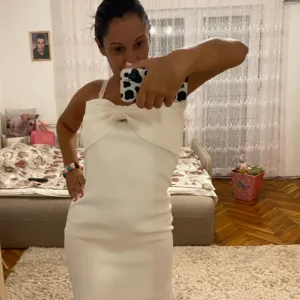 Potpuno nova P. S. Fashion haljina